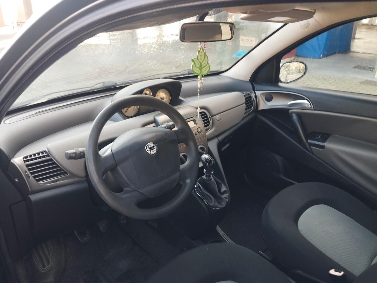 Lancia Ypsilon 1.2