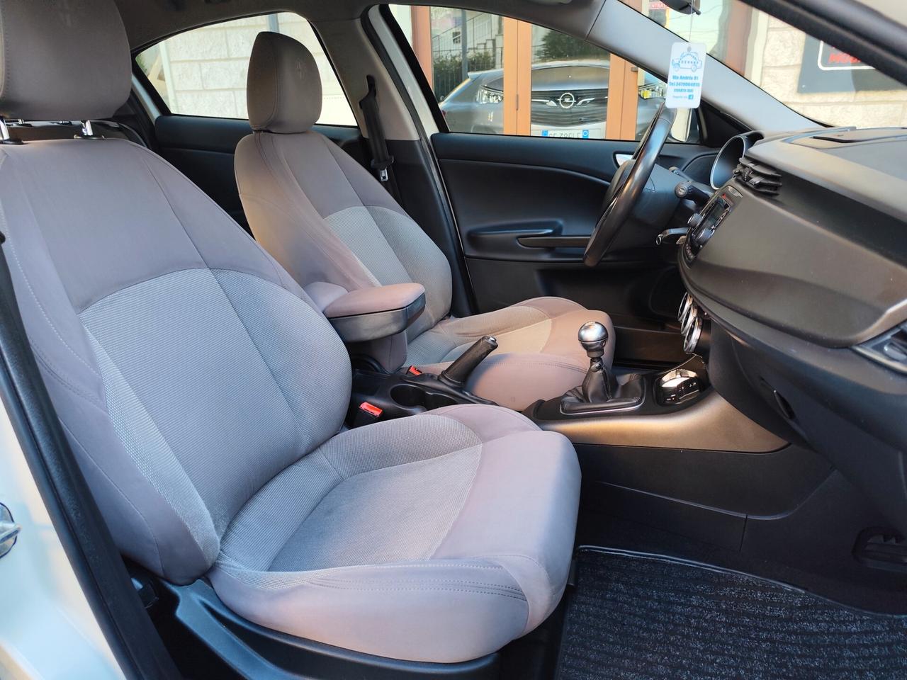 Alfa Romeo Giulietta 1.6 JTDm-2 105CV Distinctive