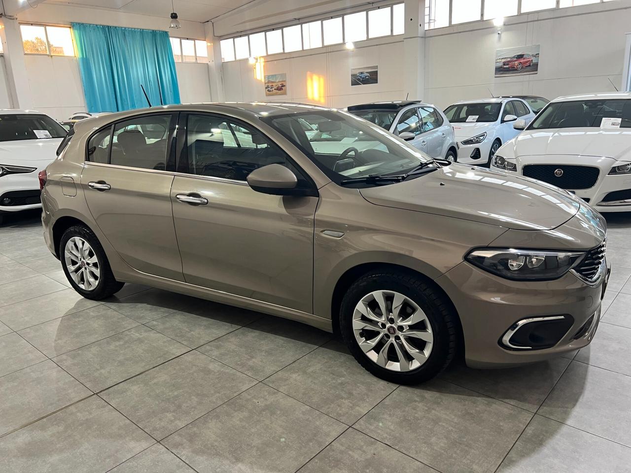 Fiat Tipo 1.6 120 CV - 5 porte Lounge - 2019