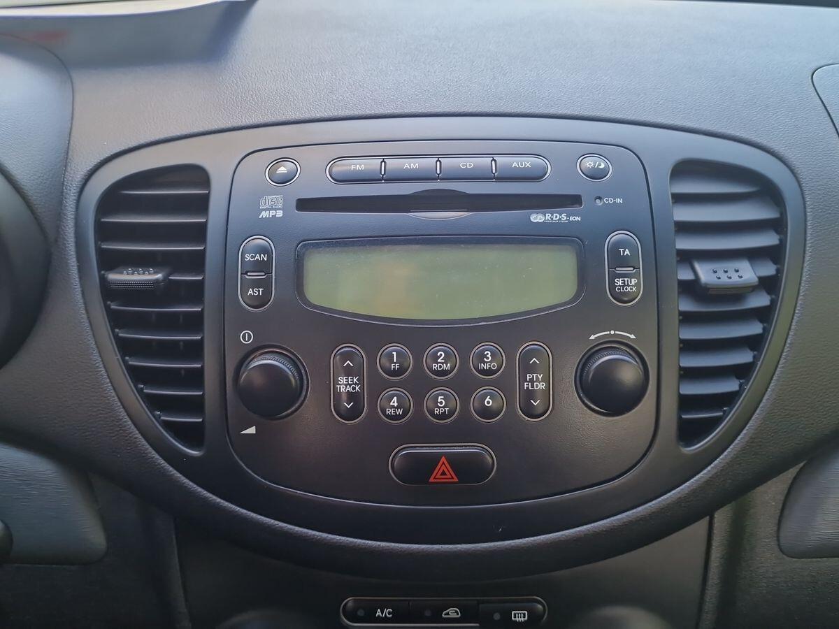 HYUNDAI I10 1.1 LIKE 5 P.