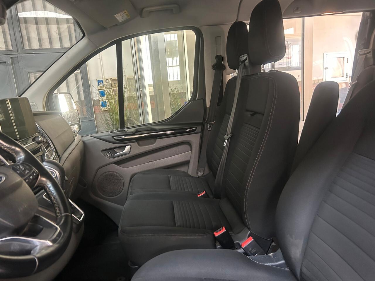 Ford Transit Custom 300 2.0 EcoBlue 170 aut. PC Furgone Titanium