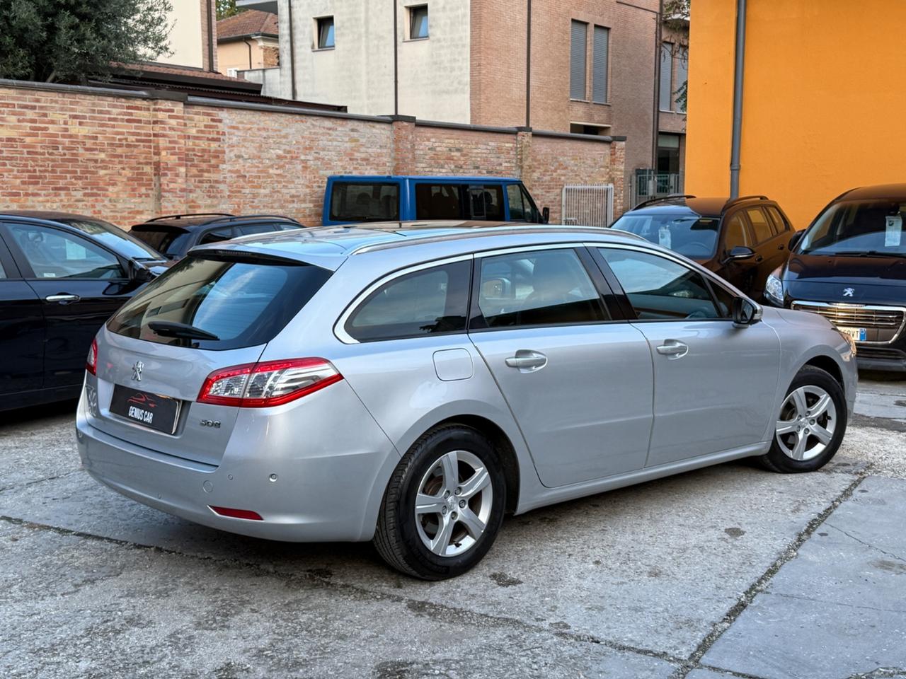 Peugeot 508 BlueHDi 180 EAT6 S&S SW Allure