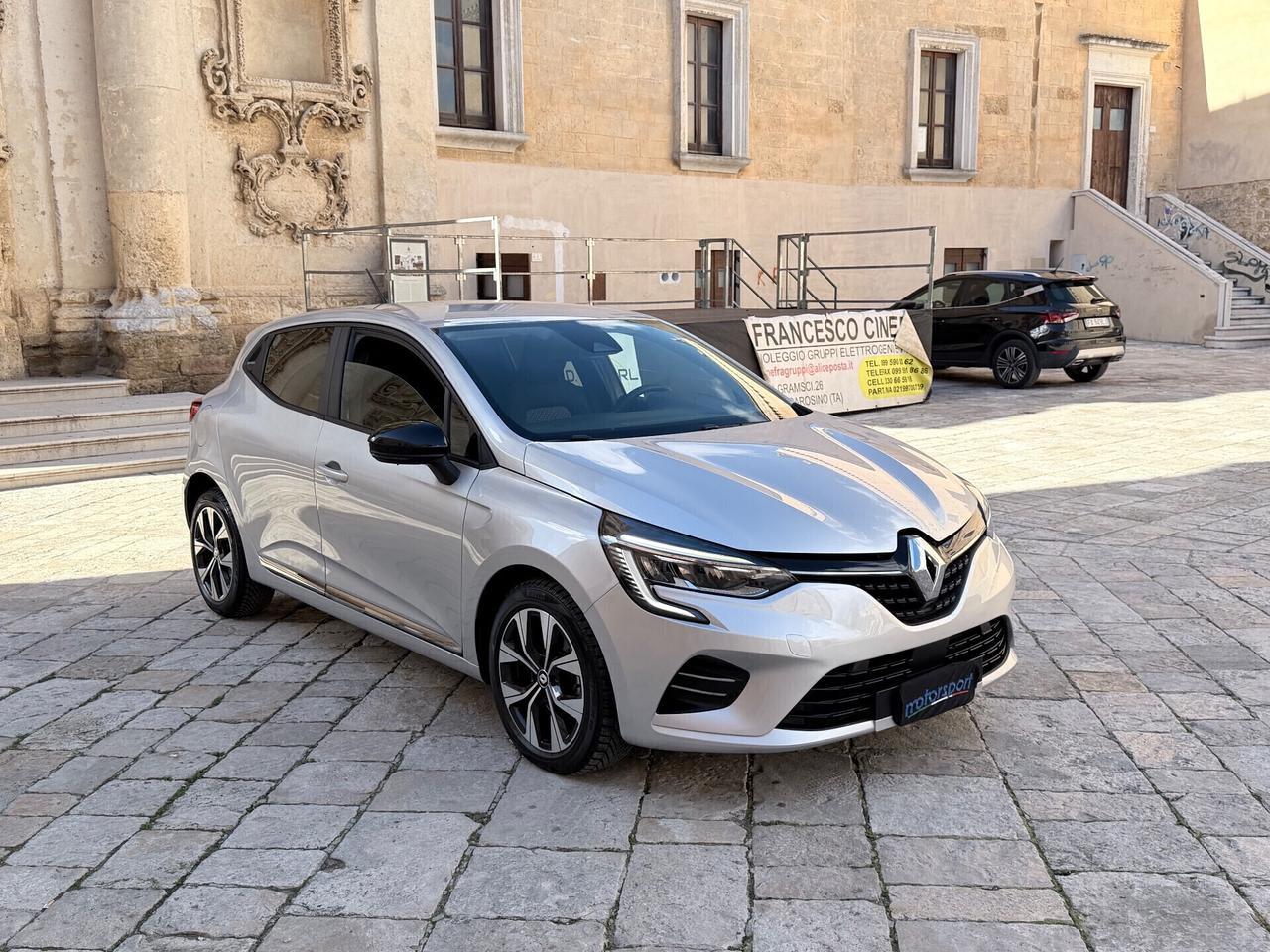 Renault Clio 1.5 dCi – 13.900 km