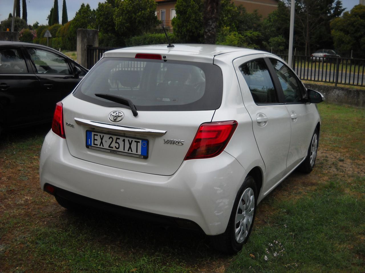 Toyota Yaris 1.0 5 porte