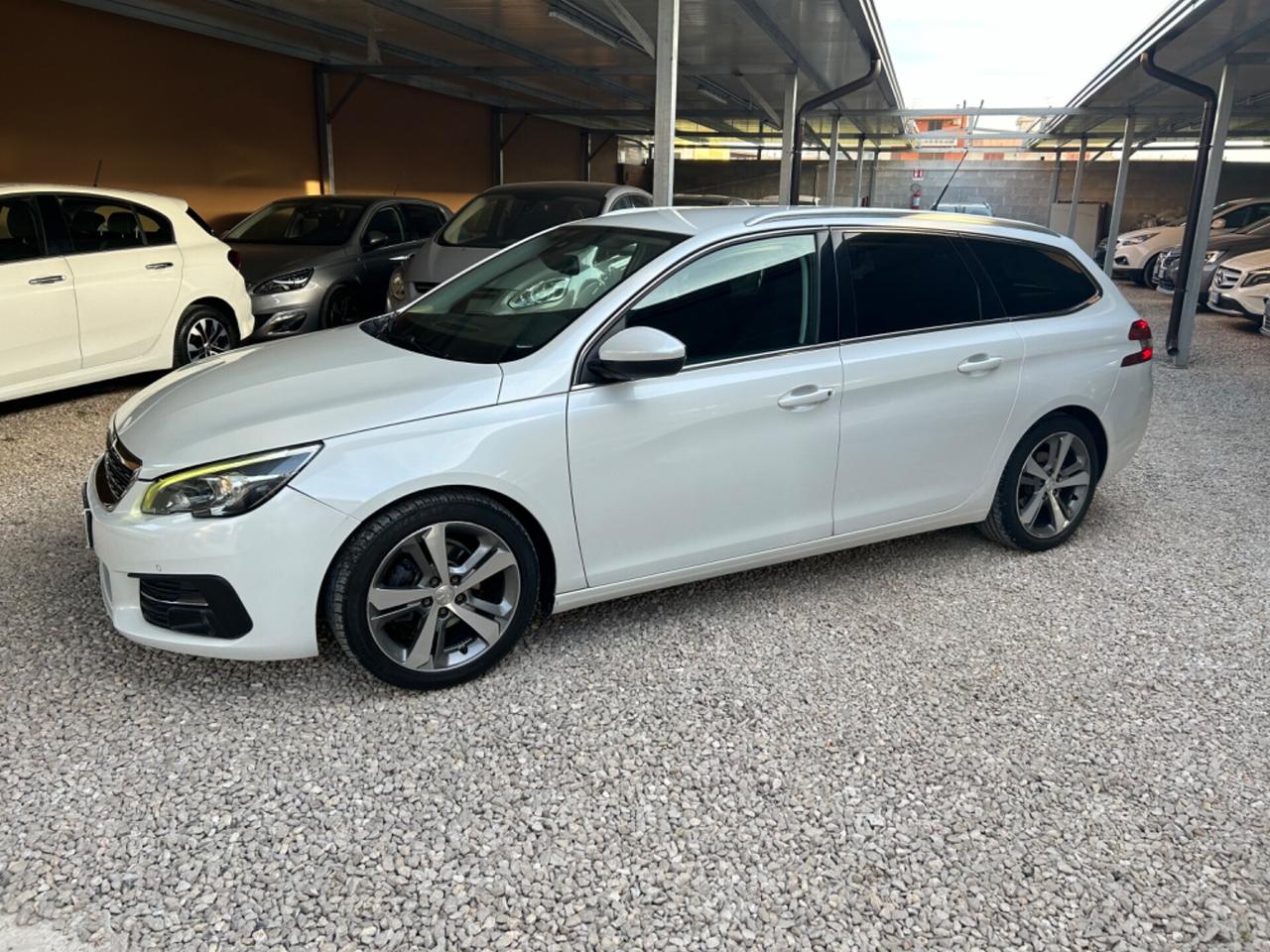 Peugeot 308 BlueHDi 120 S&S EAT6 SW Allure