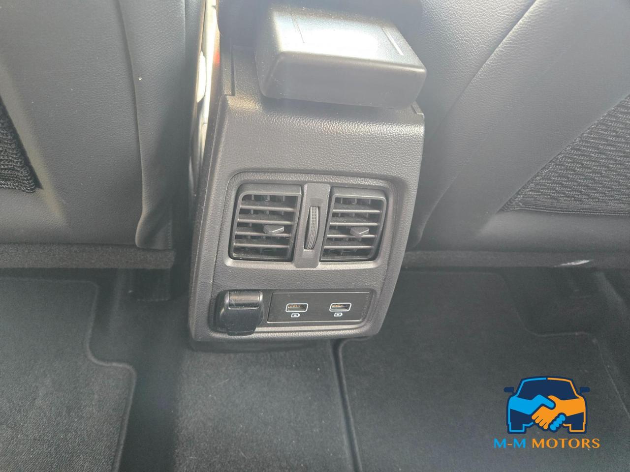 Renault Captur 1.6 E-Tech phev Intens 160cv auto