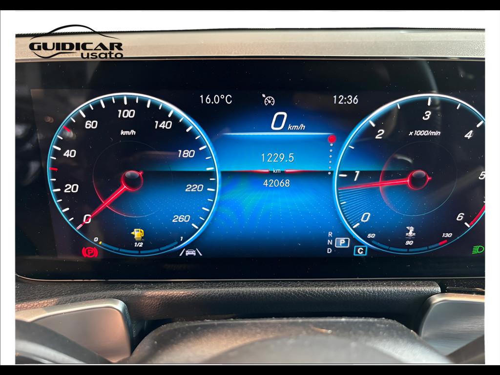 Mercedes-Benz GLB - X247 2019 - GLB 200 d Premium auto