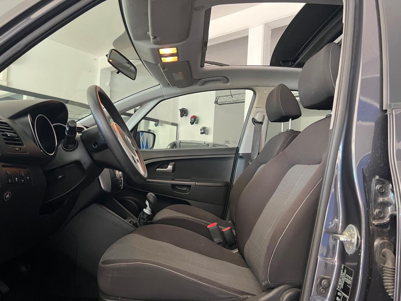 Kia Venga 1.4 GPL Active TETTO APRIBILE
