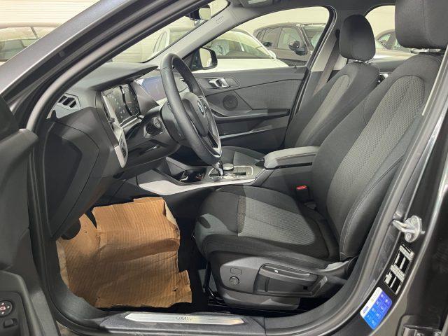 BMW 118 i 5p. Business Advantage "18 Msport /Nav/F.Led/Par