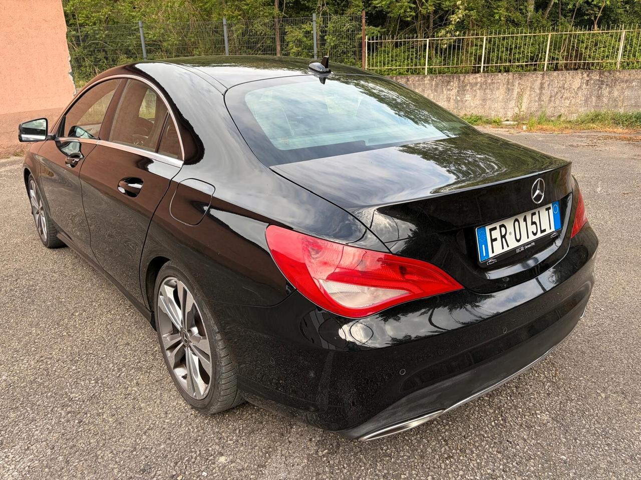 MERCEDES CLA 180 D AUTOMATIC BUSINESS