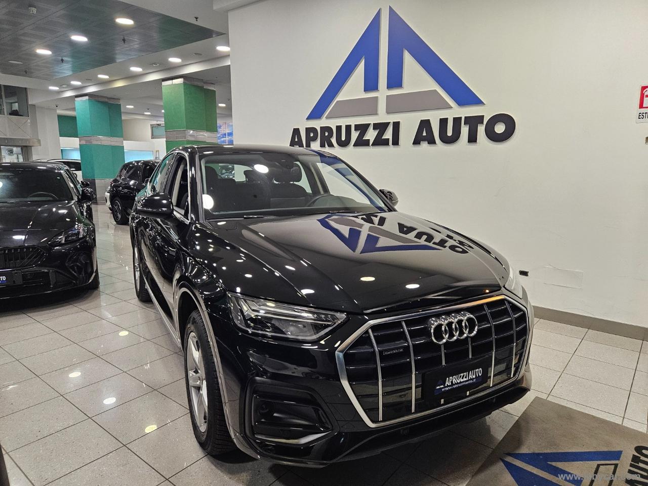 AUDI Q5 SPB 40 TDI quattro S tr. Busin. Adv.