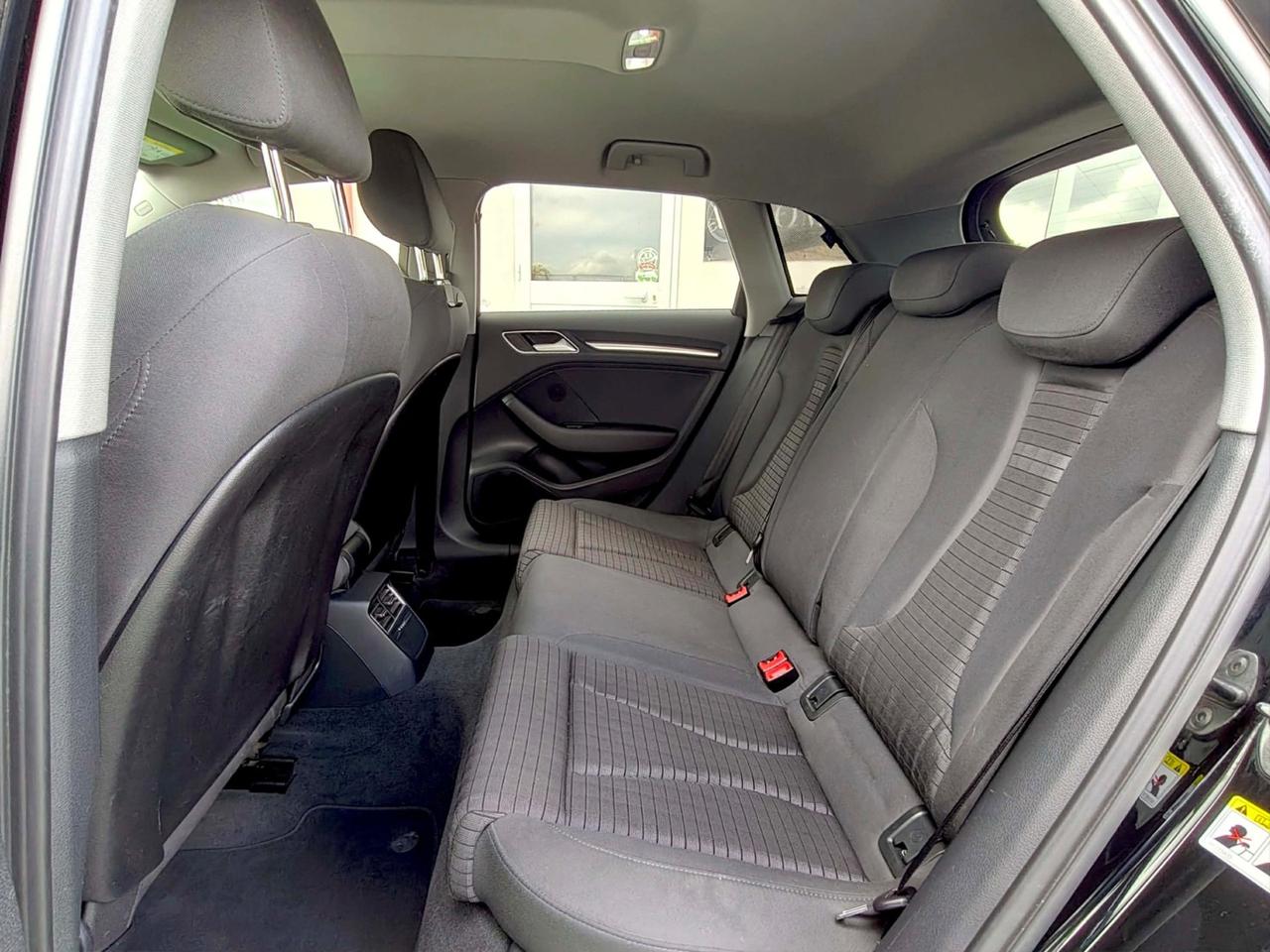 Audi A3 SPB 1.6 TDI S tronic Line - 2017