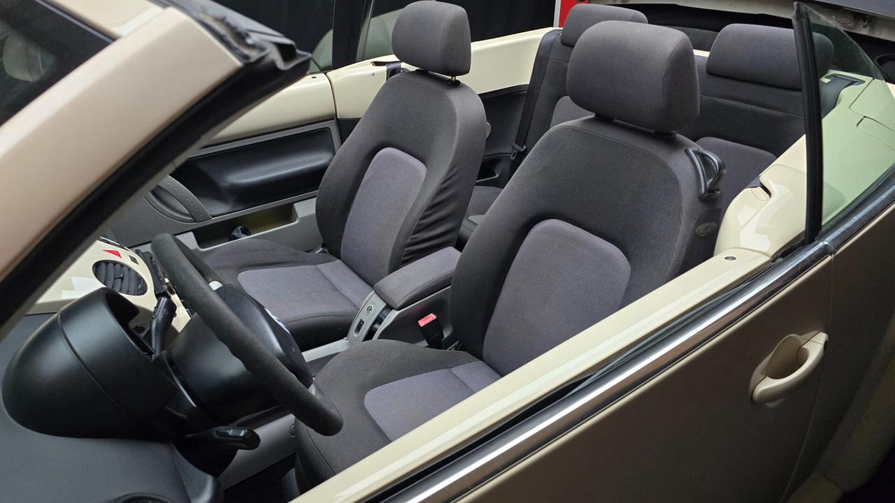 Volkswagen New Beetle 1.9 TDI 101CV Cabrio