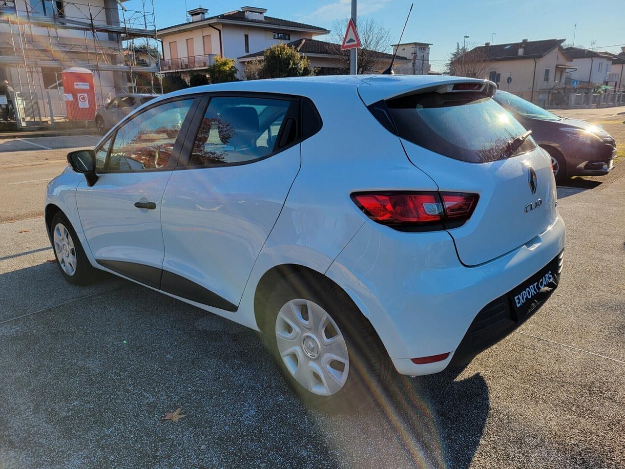 Renault Clio 1.5 dCi 75CV AUTOCARRO NEOPATENTATI