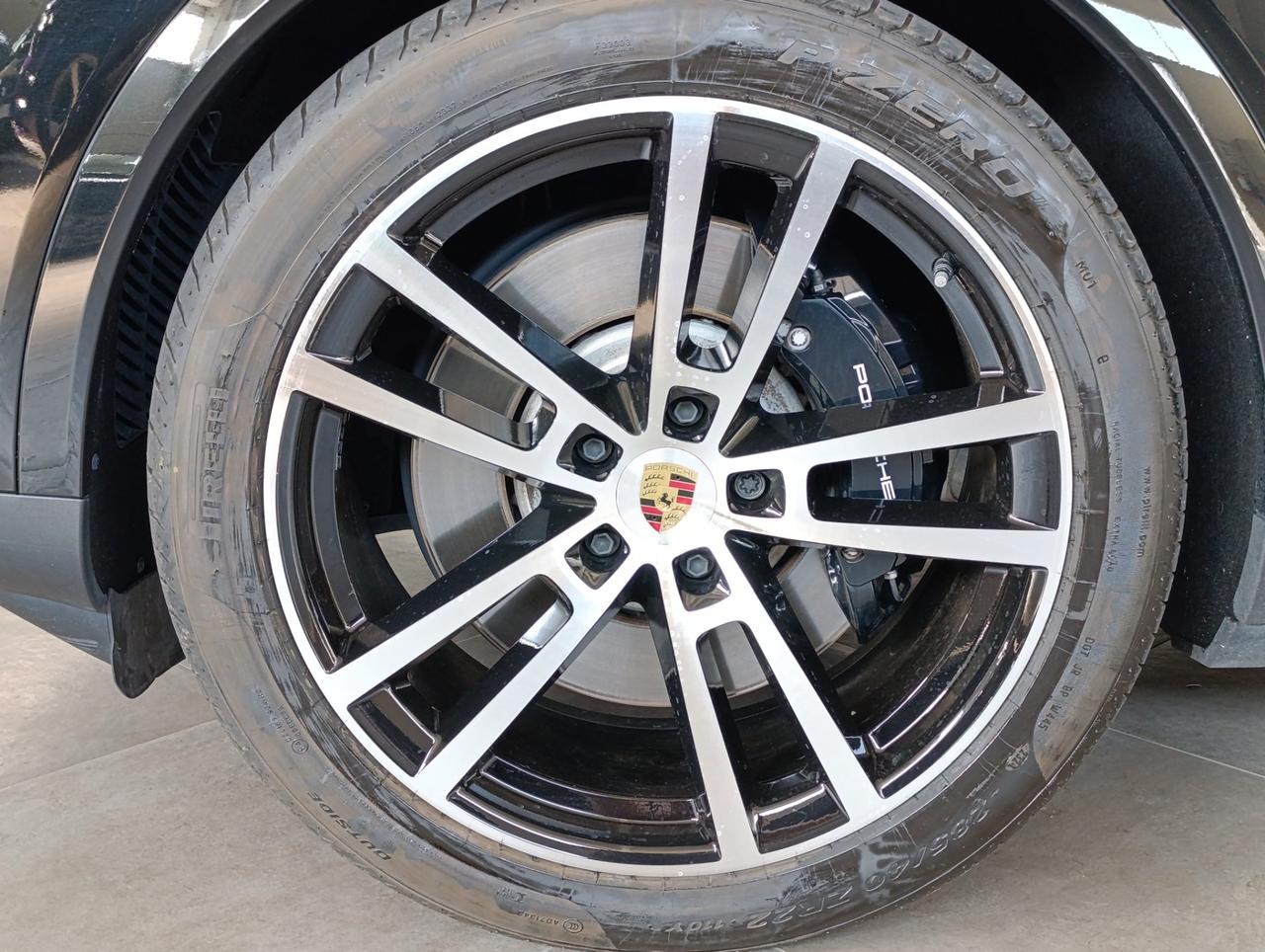 Porsche Cayenne 3.0 e-hybrid S tiptronic