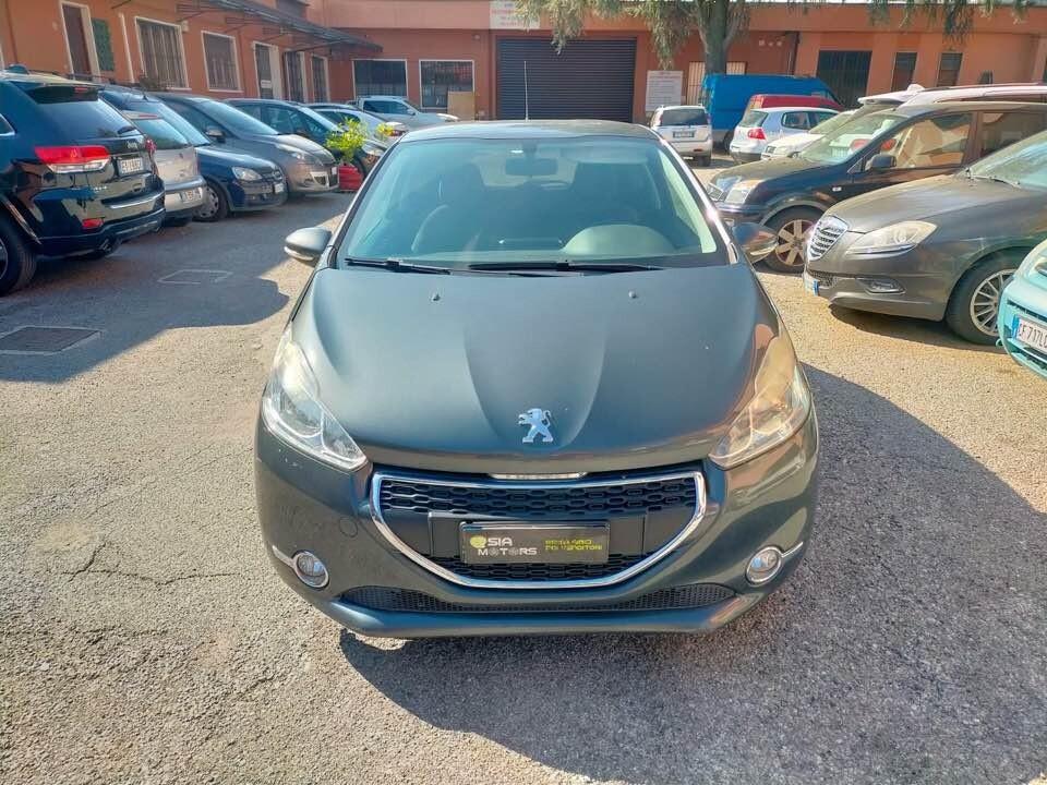 Peugeot 208 1.2 VTi 82 cv