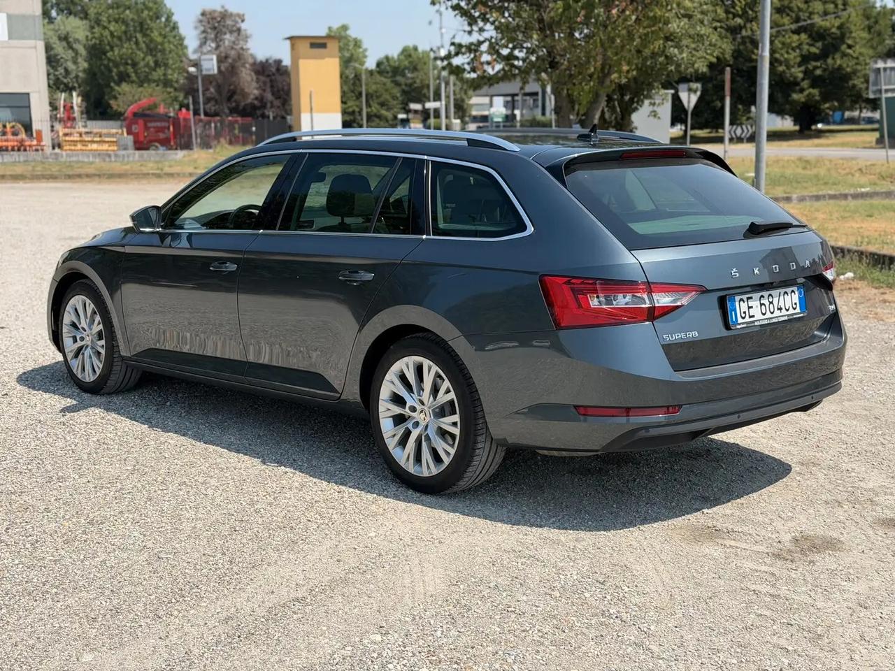 Skoda Superb 2.0 TDI EVO 200 CV SCR DSG Wagon 4x4 Style