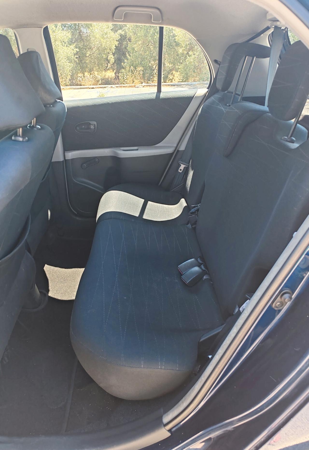 Toyota Yaris 1.0 5 porte Sol. Neopatentati