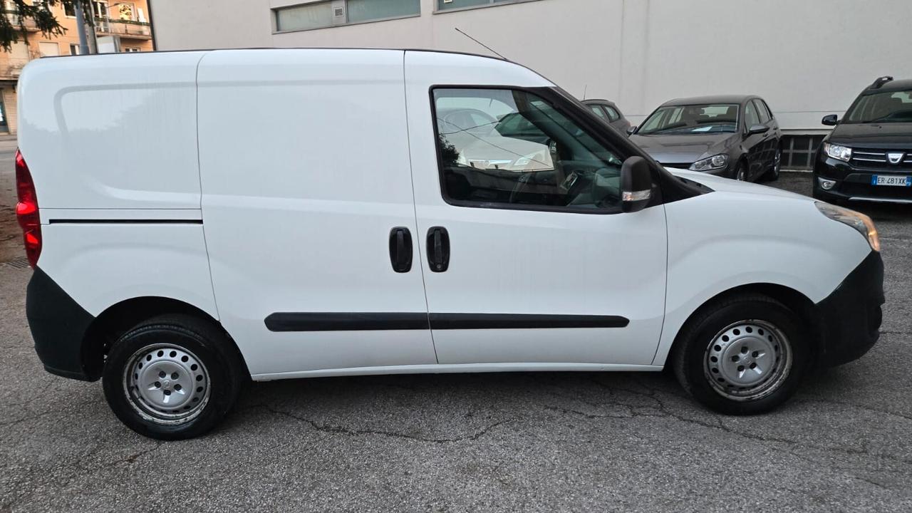 Opel Combo 1.6 CDTI 105CV Van (1000kg)Diesel E6