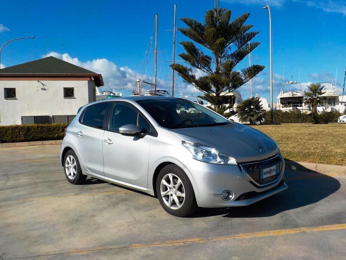 Peugeot 208 1.4 e-HDi 68 CV S&S robotizzato 5 porte Active