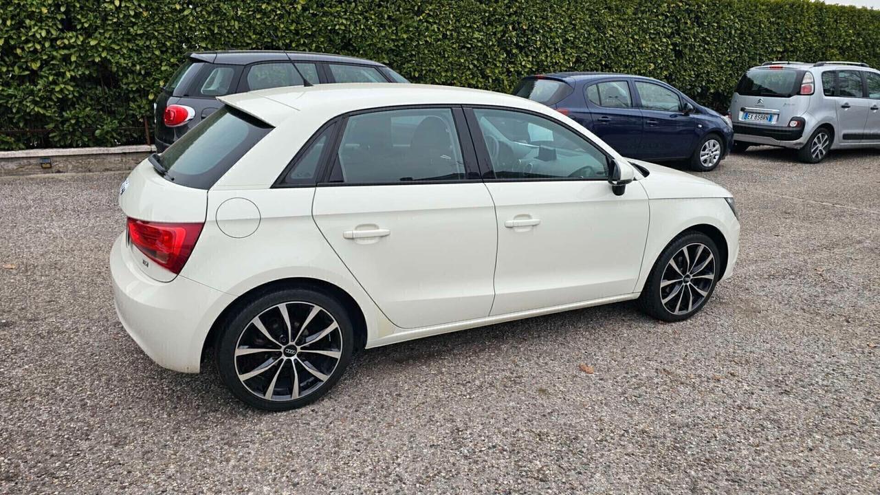 Audi A1 1.6 TDI S line edition NEOPATENTATI