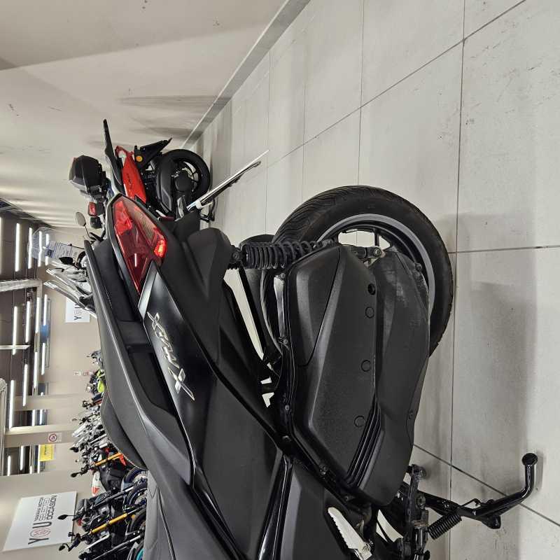 Yamaha X-Max 300 Tech Max - 2024