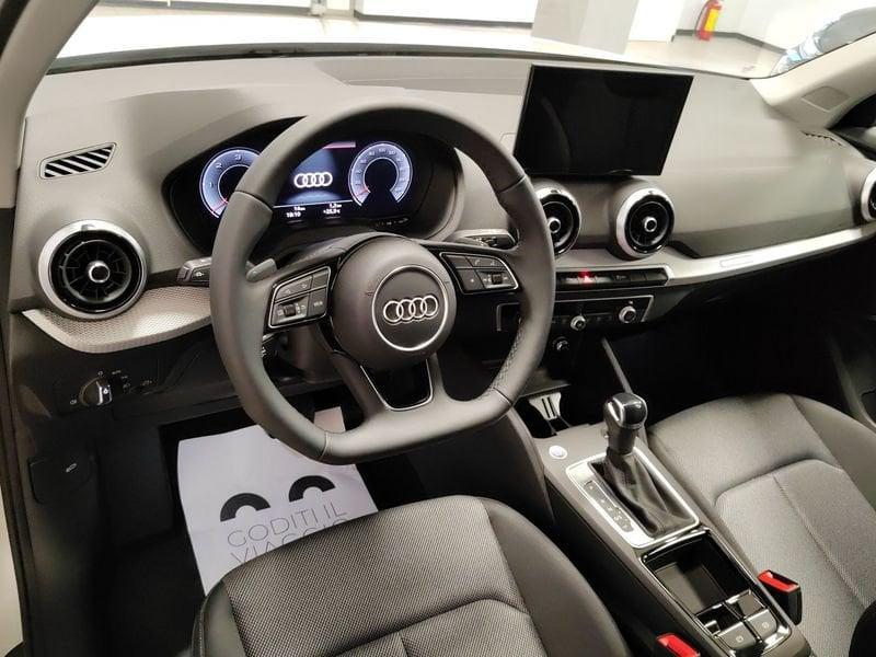 Audi Q2 35 TDI S tronic Identity Black (( Promo ))