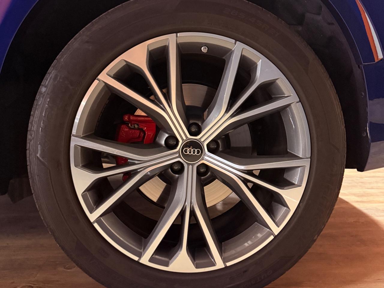 PAZZESCA AUDI Q8 S-LINE MILD-HYBRID CON SOLI 17.621 KM