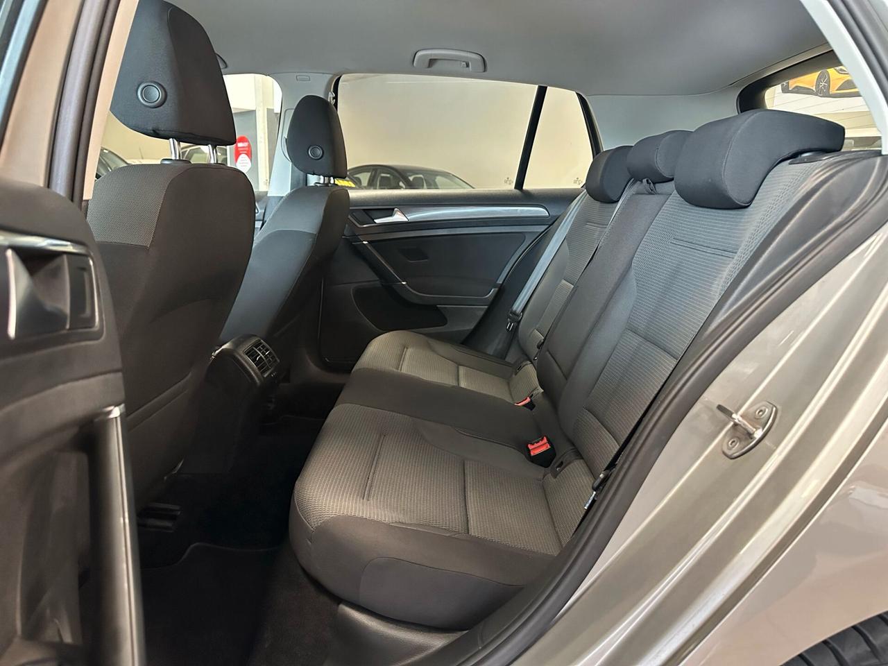 Volkswagen Golf Variant 1.5 TGI DSG Style
