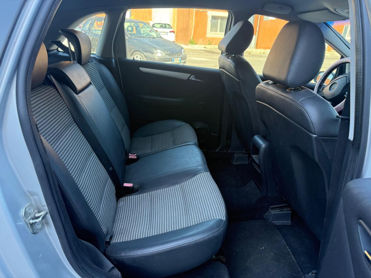 Mercedes-benz B 180 CDI