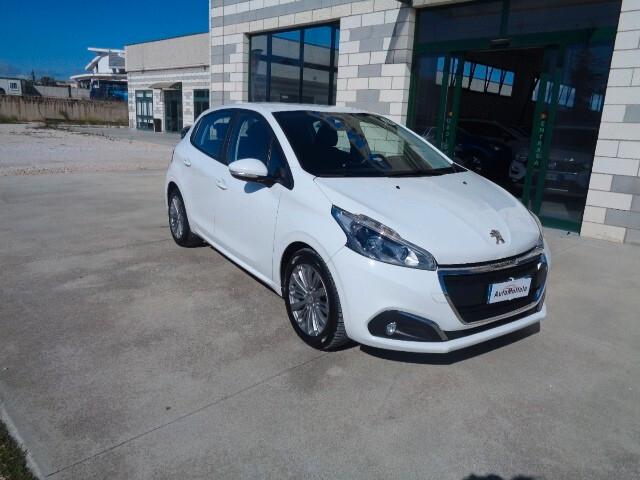 Peugeot 208 BlueHDi 75 5 porte Allure