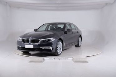 BMW Serie 5 G30 2017 Berlina Benzi 530e Luxury auto