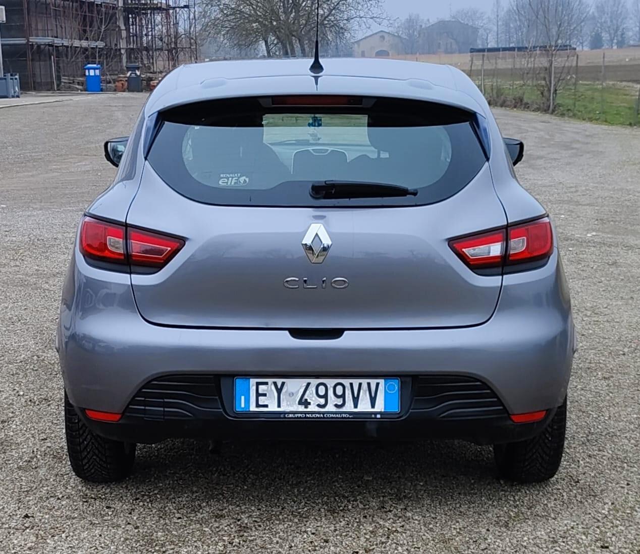 Renault Clio 1.2 75CV 5 porte Costume National