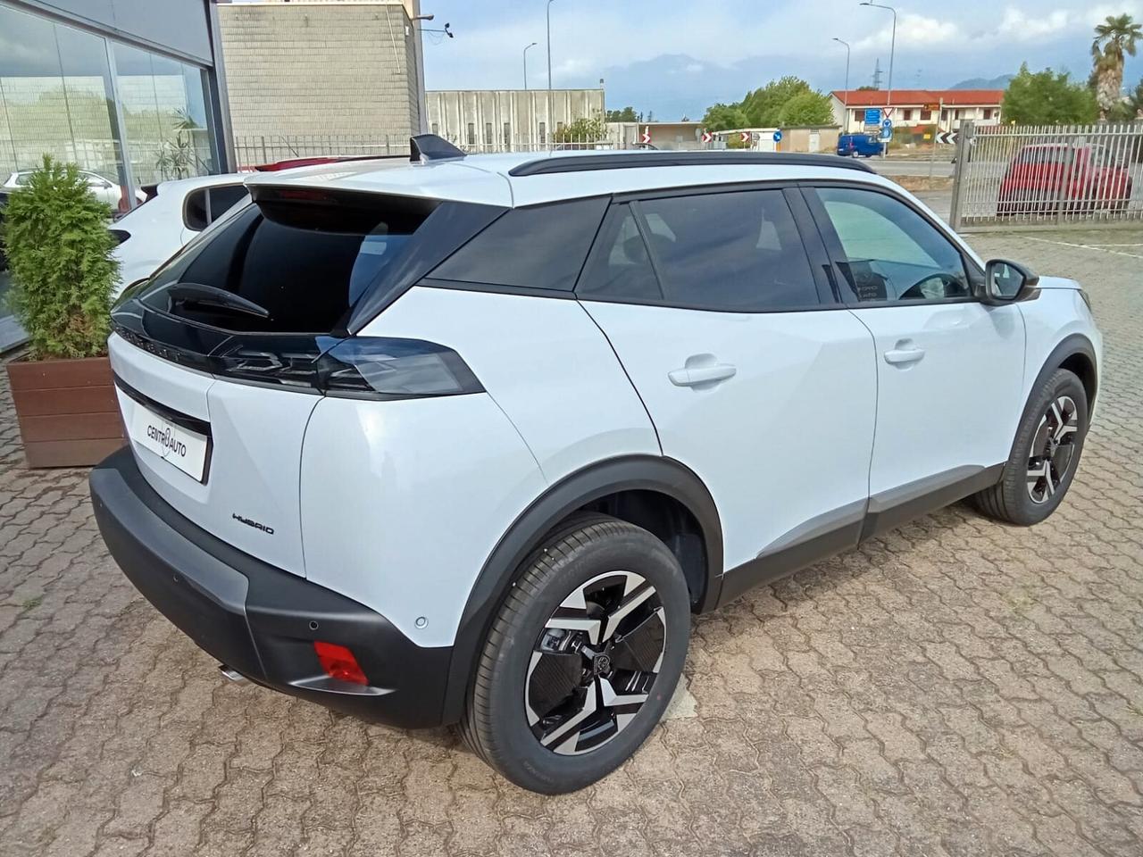 Peugeot 2008 Hybrid 145 e-DCS6 Allure