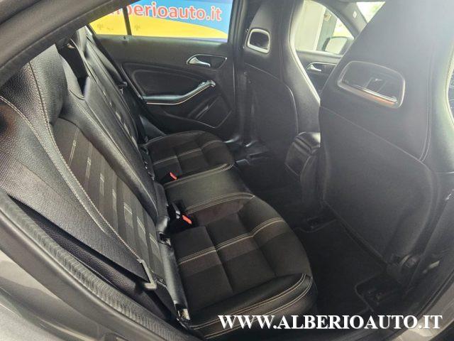 MERCEDES-BENZ A 180 d Automatic Premium