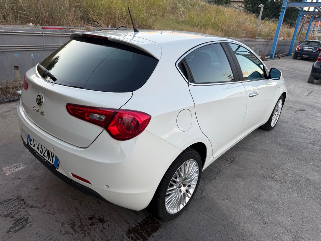 Alfa Romeo Giulietta 1.6 JTDm-2 105 CV Distinctive