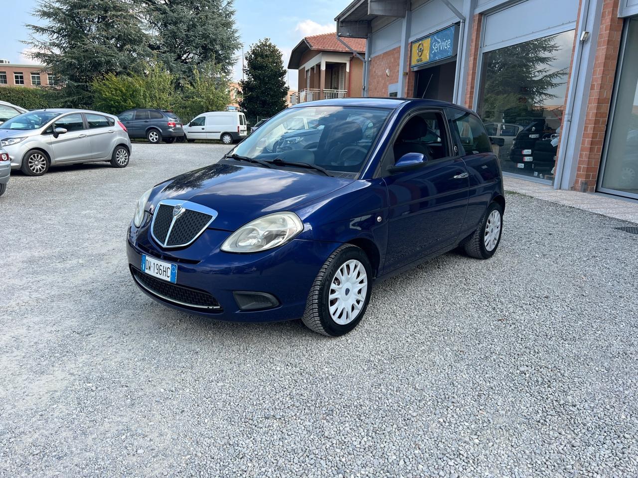 Lancia Ypsilon 1.4 Argento Ecochic GPL