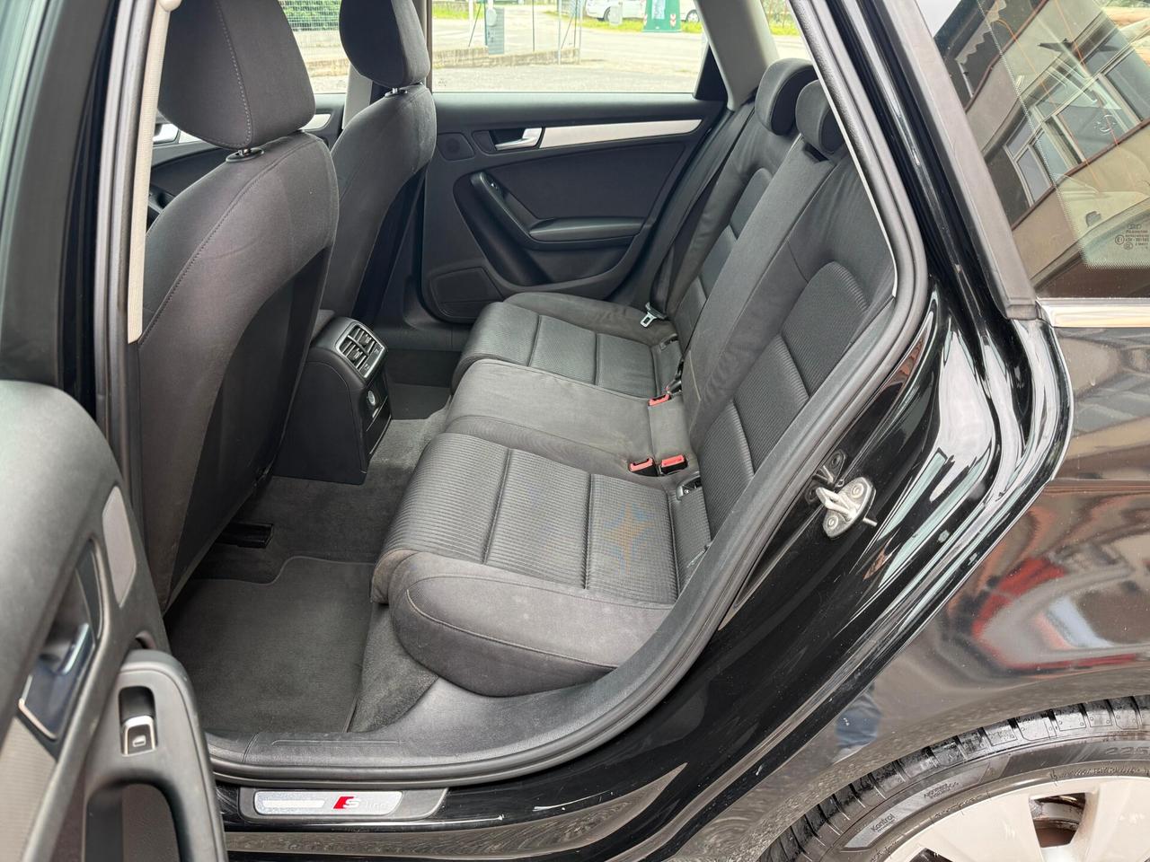 Audi A4 Avant 2.0 TDI clean diesel multitronic Business Plus