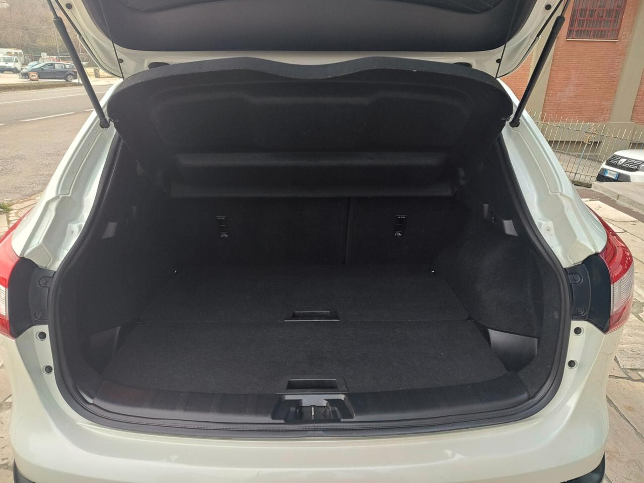 NISSAN QASHQAI 1.5 DCI 110 CV TEKNA