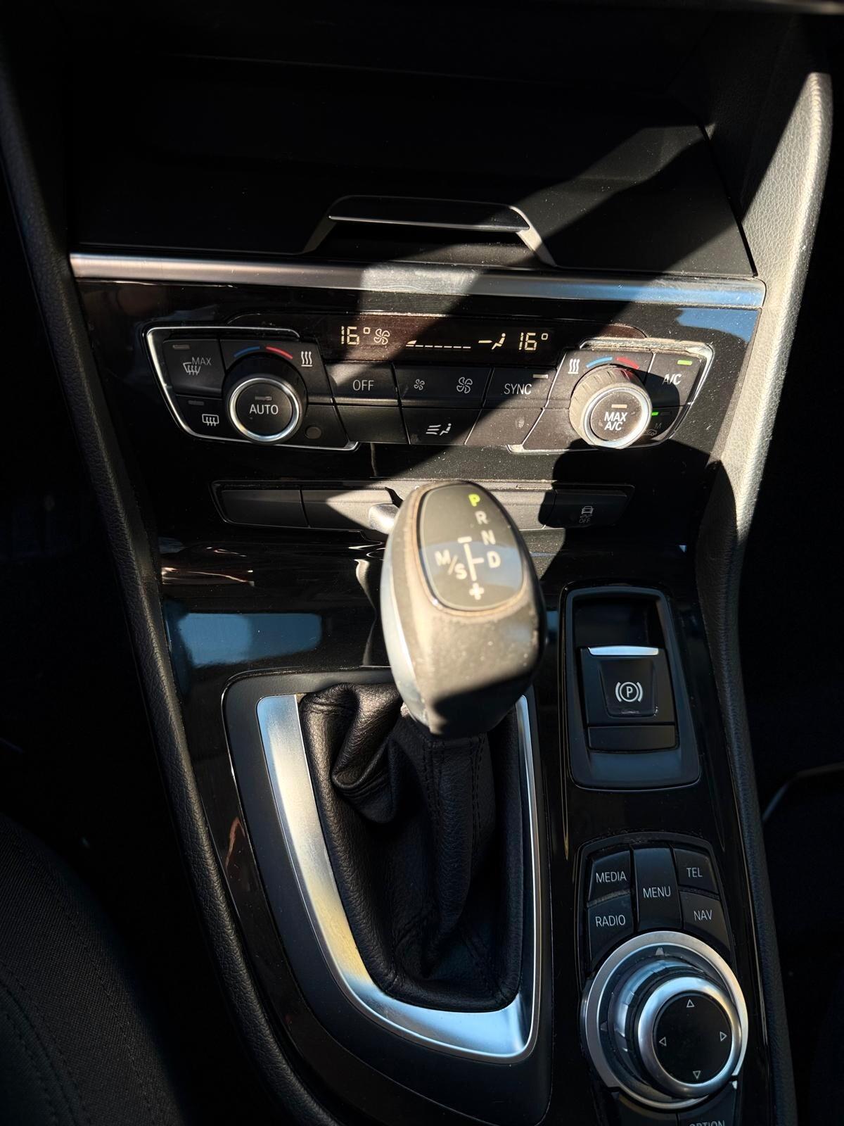 Bmw 218 Active Tourer Luxury auto