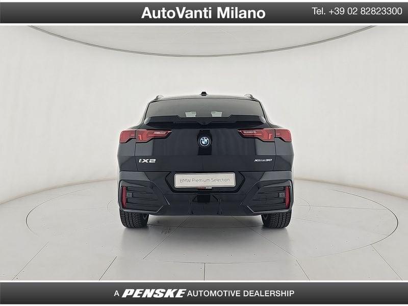 BMW iX2 xDrive 30 M Sport Pro