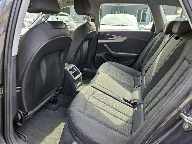 Audi A4 Avant 30 TDI/136 CV S tronic