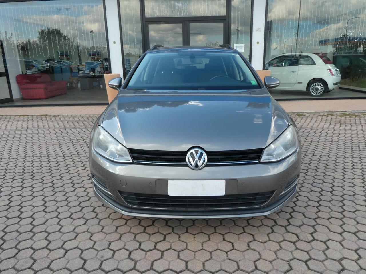 Volkswagen Golf Variant 1.6 TDI 105 CV DSG Comfortline ok neopatentati