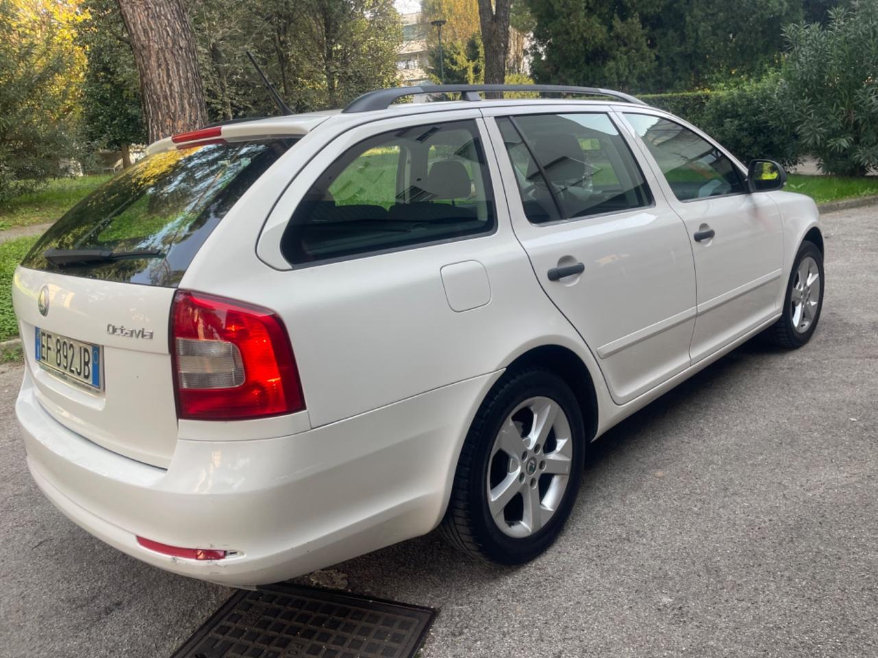 Skoda Octavia 1.6 TDI CR Pronta al uso garanzia