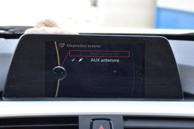 BMW 320 d Touring Business aut. *NAVIGATORE*