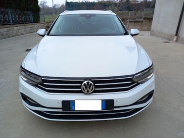 Volkswagen NUOVA Passat 1.6 TDI 120 cv 2020