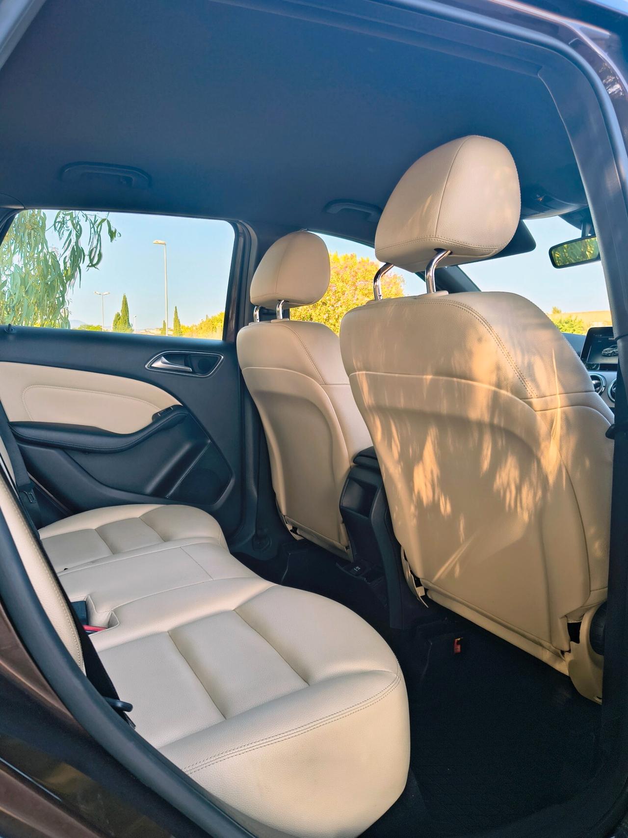 Mercedes Benz B 180 d 1.5 diesel 109cv Sport