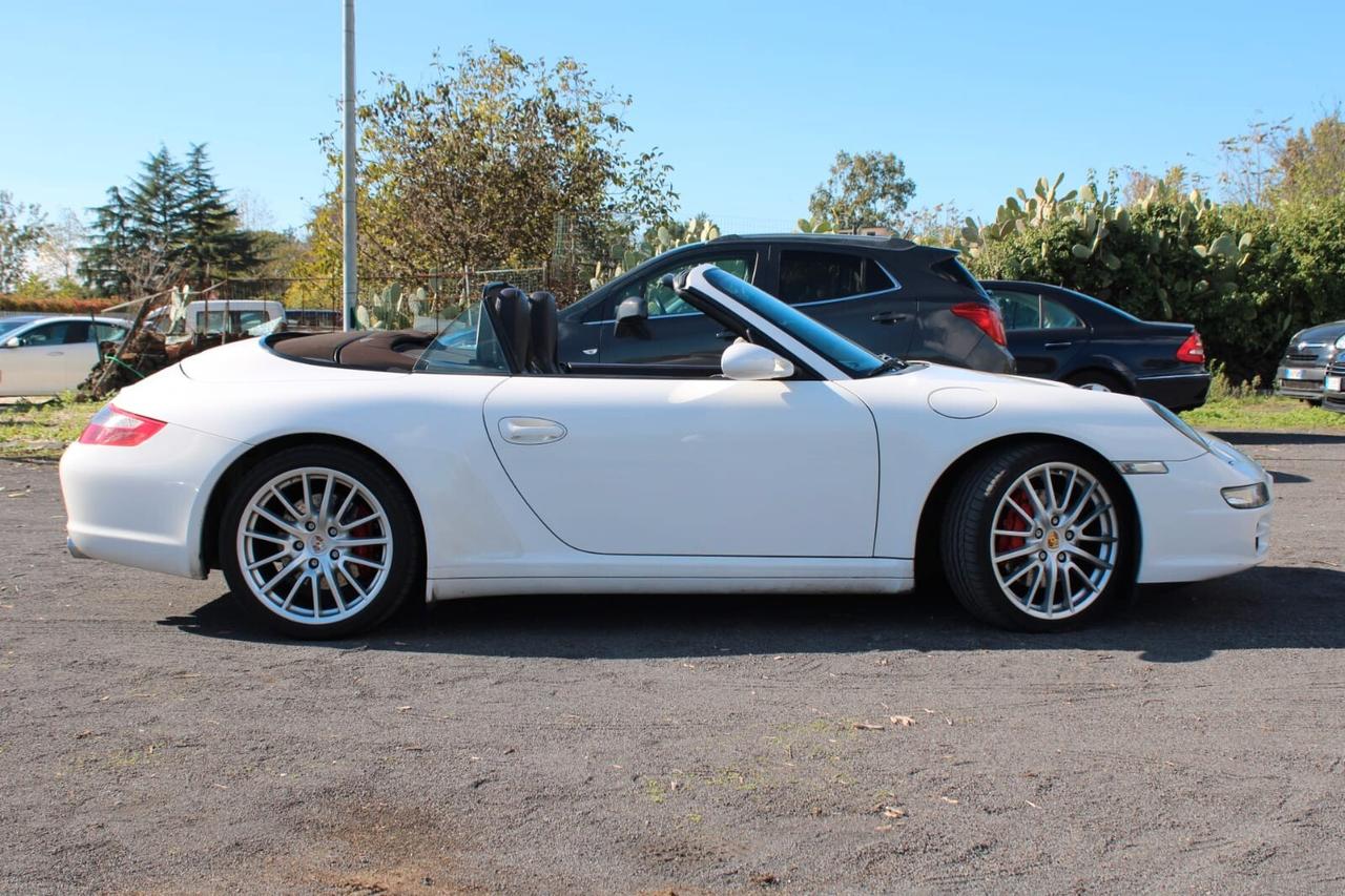 Porsche 911 Carrera 4S Cabriolet