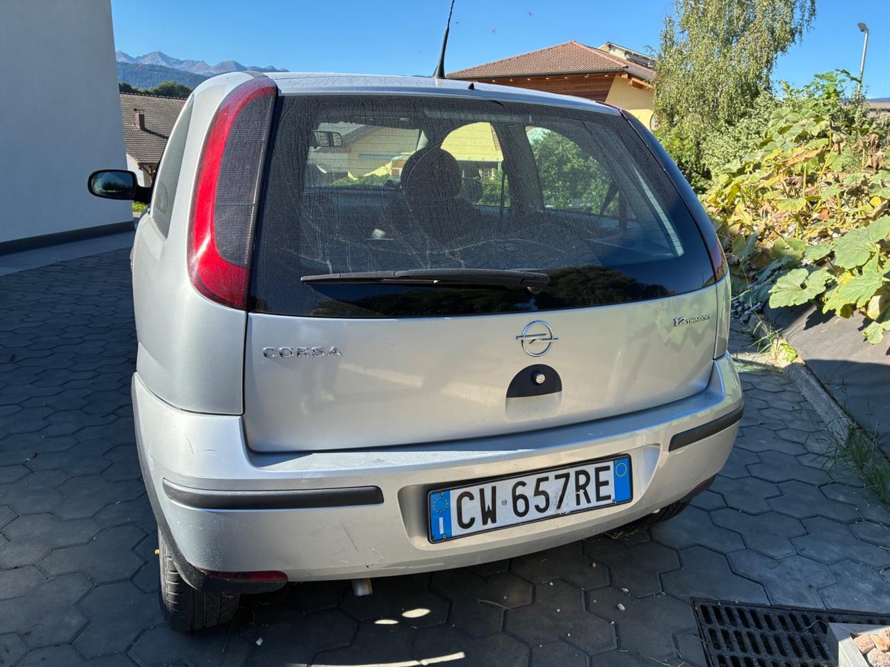 Opel Corsa 1.2i 16V cat 3 porte Enjoy