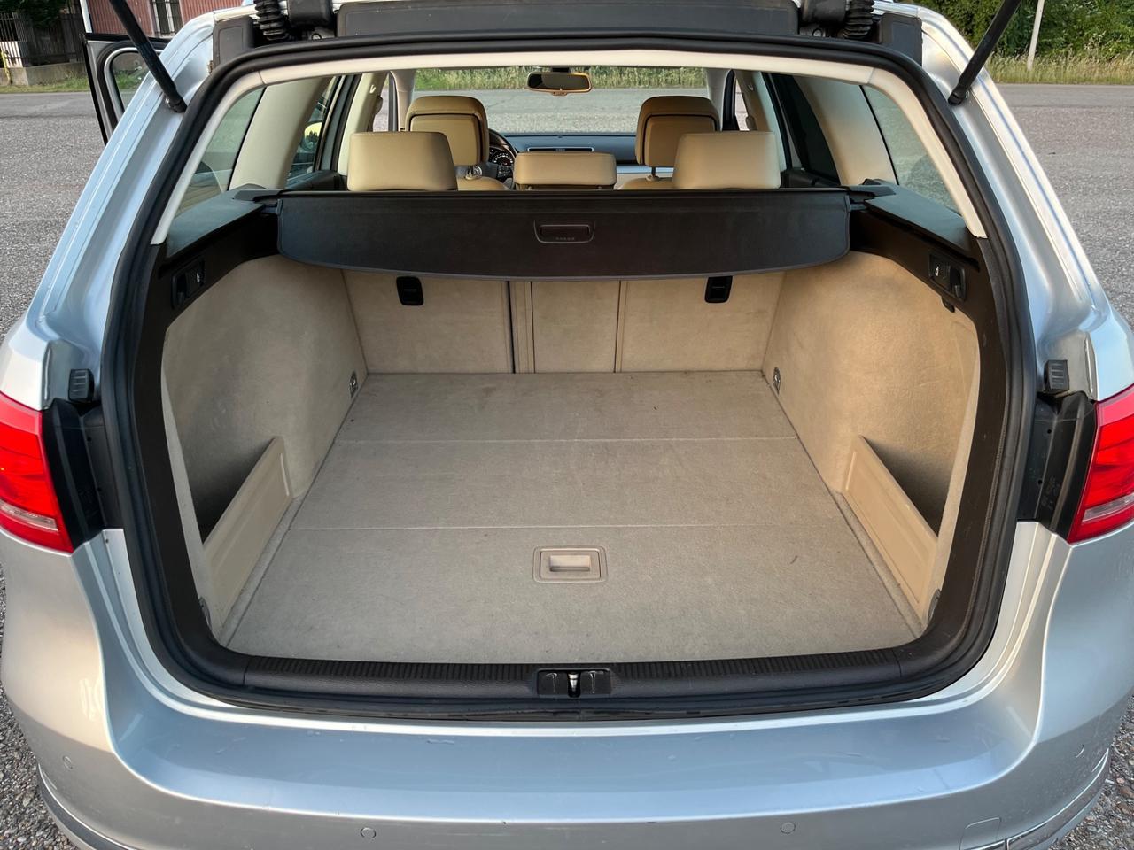 Volkswagen Passat 2.0 TDI DSG Highline - 140 CV